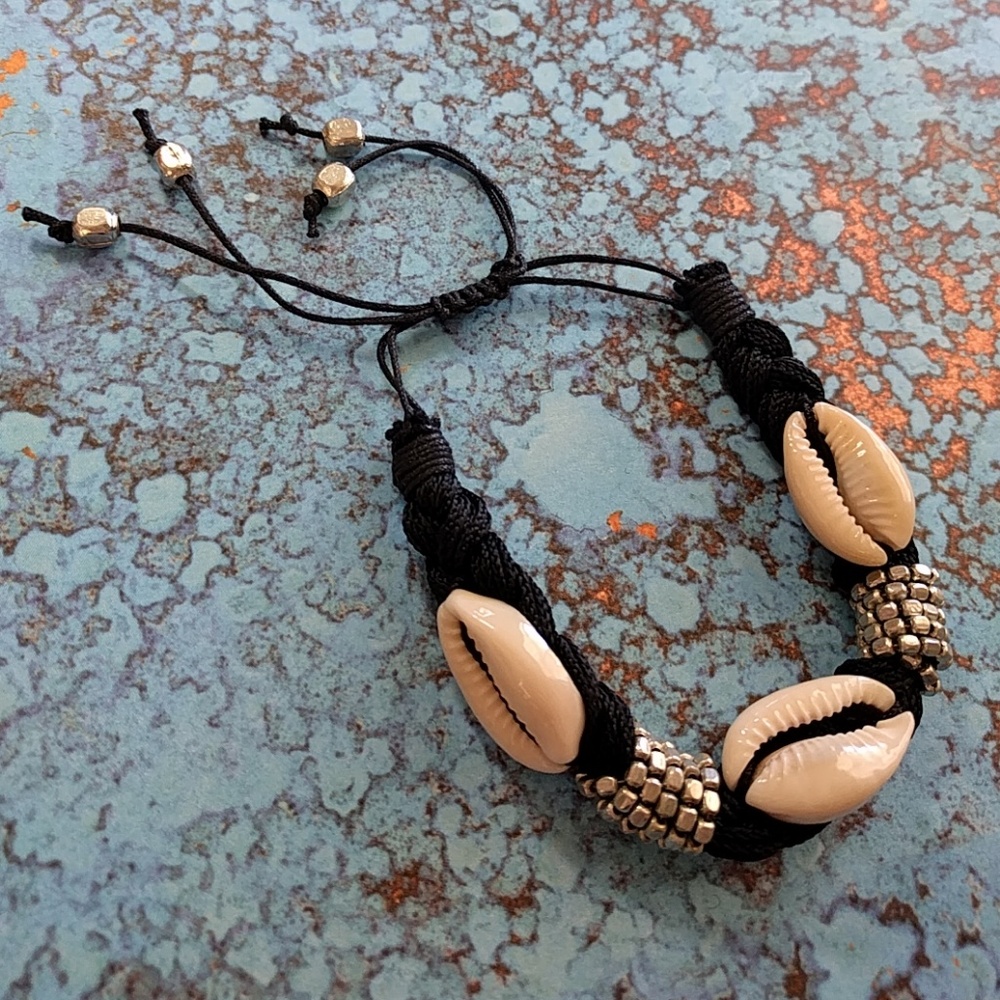 shell & silver bead braided bracelet